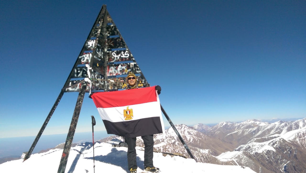 أصغر طالب فى مصر يروى رحلته لأعلى قمة جبلية فى شمال افريقيا